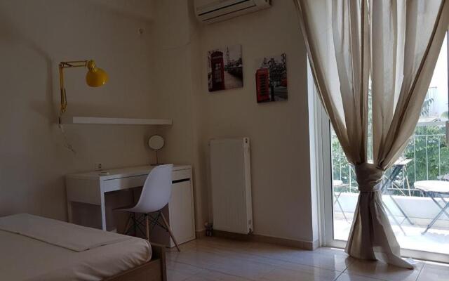 Errathens Zephyr Apartment - Athens Center, 3 Bd, 1 Bath
