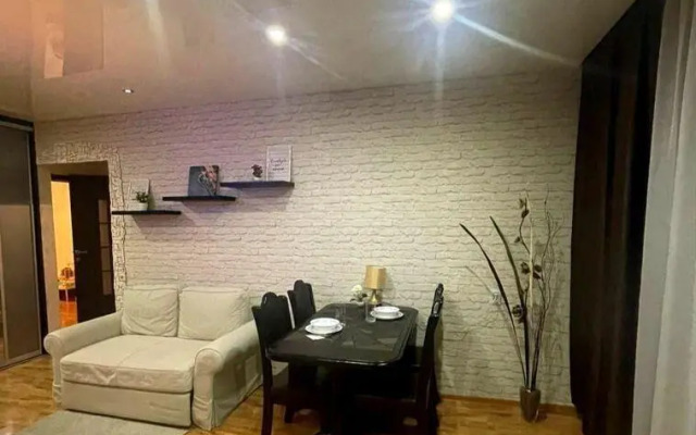 Gold Apart on 54A Beivel Street