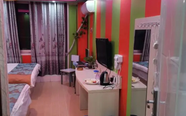 Guilin Lianhua Hotel (Guilin Department Store Xiangshan Park Branch)