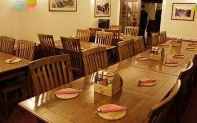 Crossways Inn