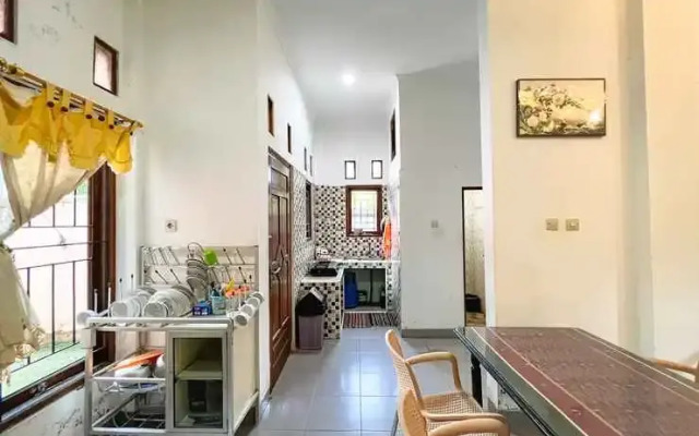 Homestay Jakal Dekat UGM dan Wisata by Simply Homy
