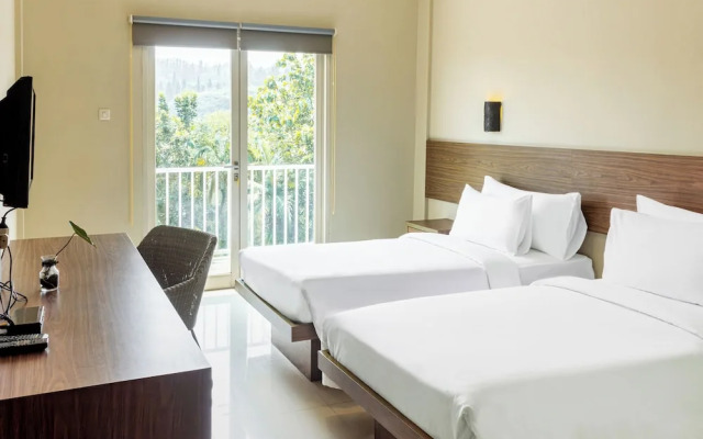 Pelangi Hotel at Artotel Pelangi Park