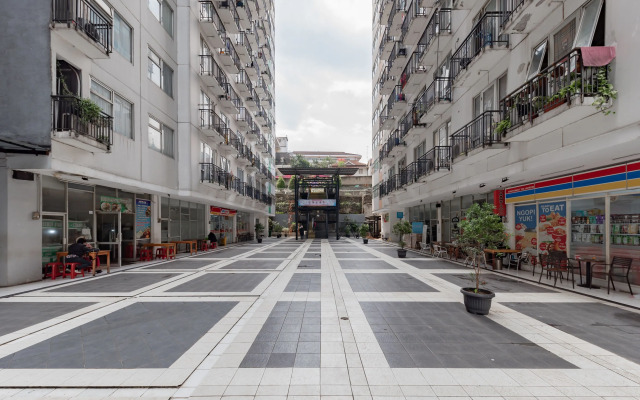 RedDoorz Apartment @ Jarrdin Cihampelas