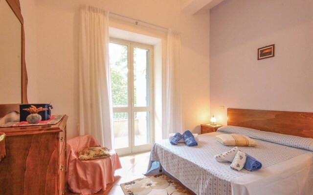 Nice Apartment in Castellabate With 2 Bedrooms and Wifi