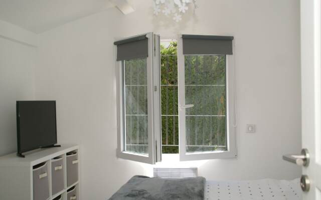 Villa With Private Swimming Pool, Trampoline, Côte D'azur