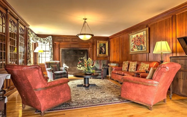 Blackberry River Inn