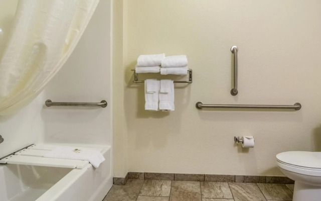 Cobblestone Hotel & Suites - Andrews