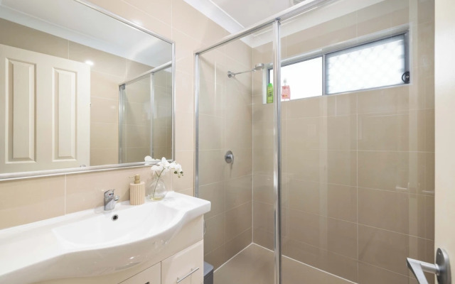 16 Darnley St