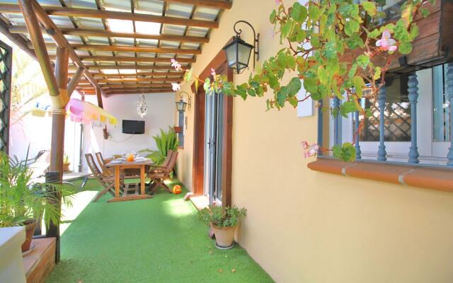1096 Villa Mirto