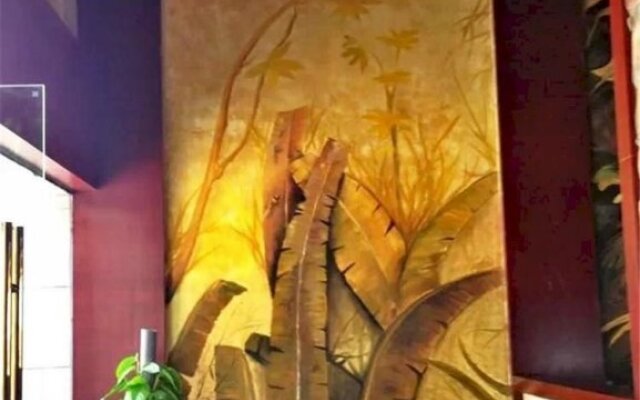 Mingjia Spring Holiday Hotel