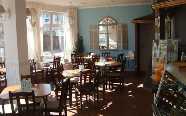 Pod Wydmą Pokoje Gościnne