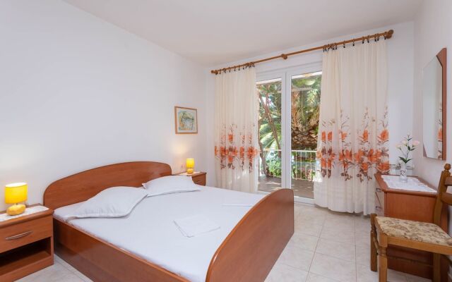 Apartments Jaksa