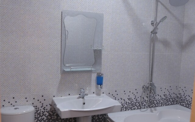 Отель Anis-Pari