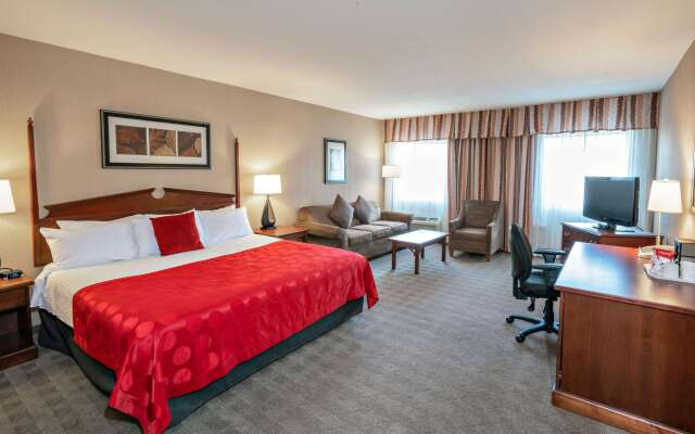 Ramada Hotel & Conference Center by Wyndham Kelowna
