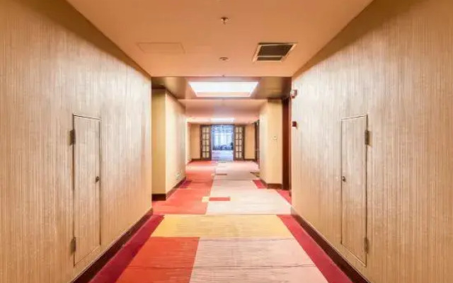 Legend International Hotel
