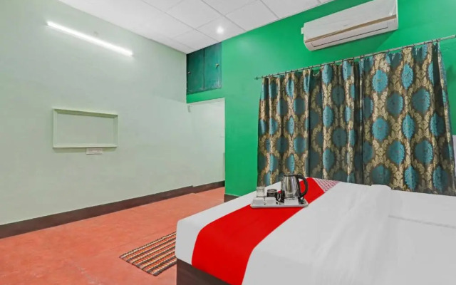 Oyo Flagship 92819 Hotel Surbhi G House