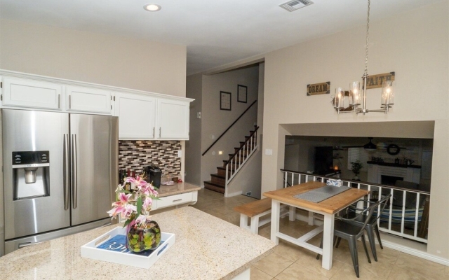 4046 Glendale