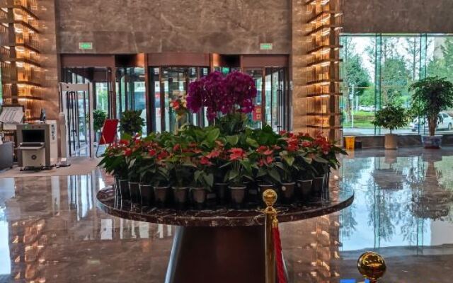 Xinjiang Harbour Hotel