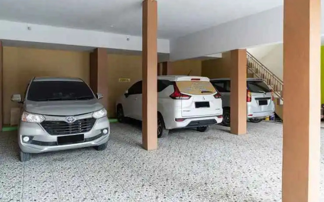 RedDoorz Syariah Near Jalan A Yani KM 8 Citraland