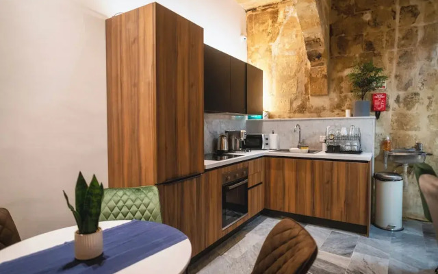 Mandera's Boutique Suites & Dorms