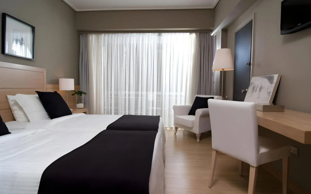 Sea View Cityscape Hotel