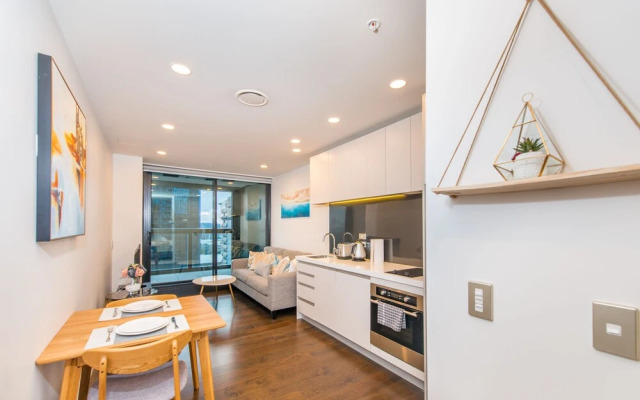 Ehome - Sea & Skytower Views, Unbeatable Location In CBD