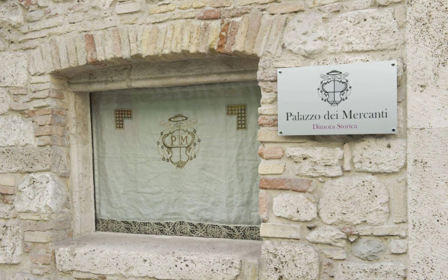Palazzo dei Mercanti - Historical Residence