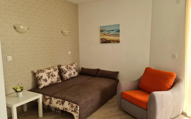 MIDA Apartment