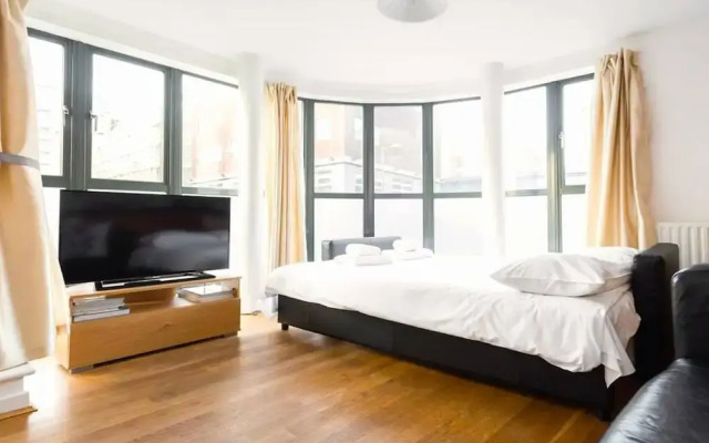 Platinum Apartments in Southwark 9992