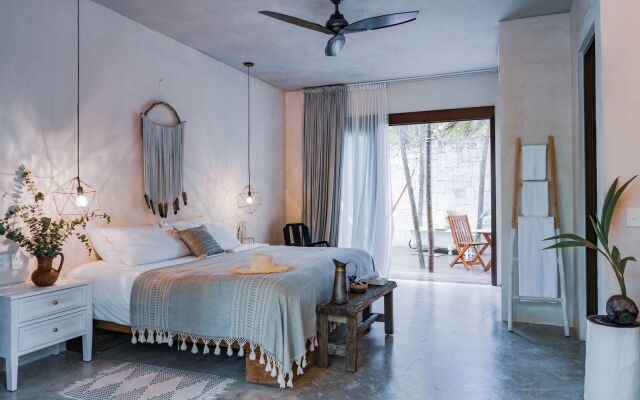 Lula Tulum, a Small Luxury Hotel