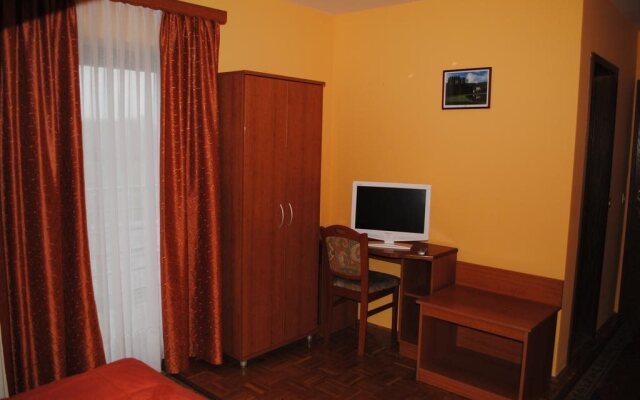 Hotel Roškar