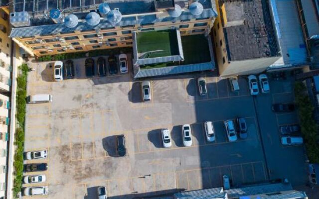 Ninglang Lugu Lake Hotel