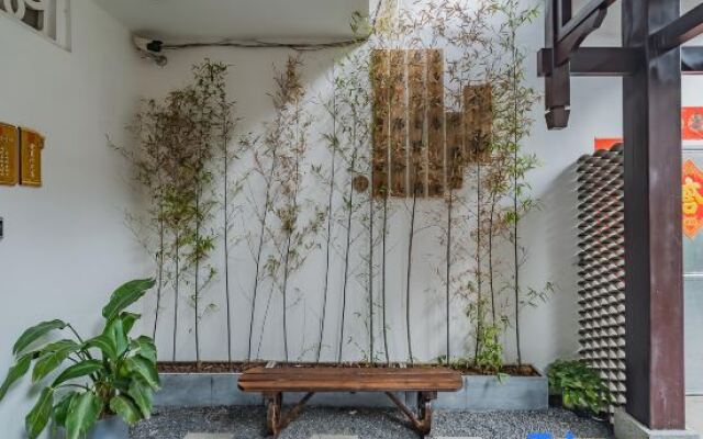 Yingxiu Huaying Guesthouse