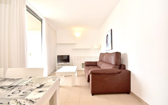 Apartment with One Bedroom in Benidorm, with Wonderful City View, Pool Access And Terrace - 900 M From the Beach