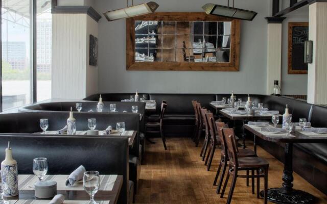 Sheraton Lincoln Harbor Hotel