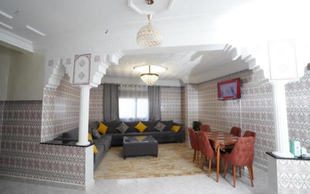 Apartment Oumnia 1 - City Center