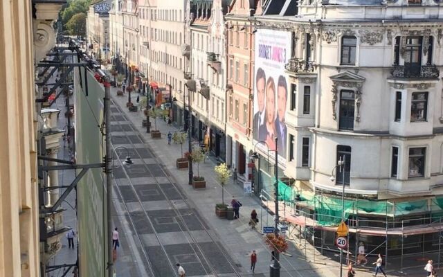 Penguin Apartments City Center