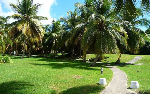 Anse des Rochers Beach & Pool Resort