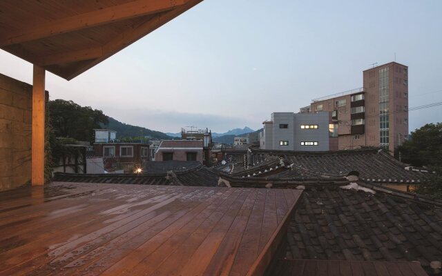 Hanok Residence Hotel Side