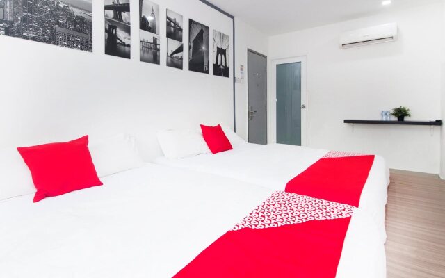 OYO 330 Cchinee Hotel