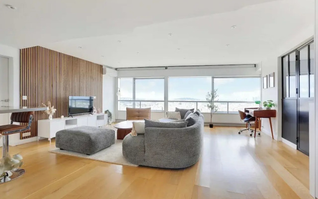 Exceptional View of Paris With A/C - 2bd/4p