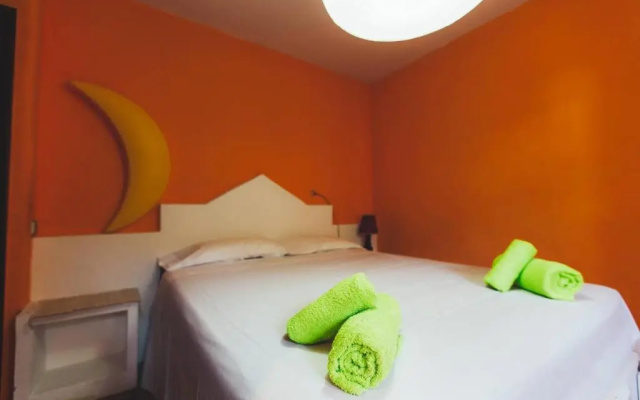 Entre Olivos: Very Charming Villa 18 SLEEPERS