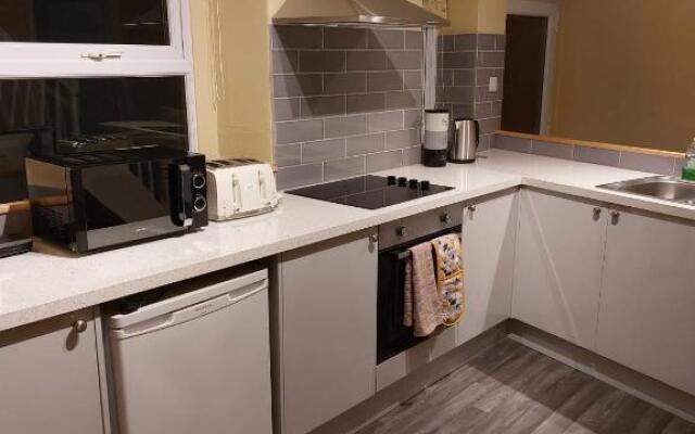 Entire two bedroom house in penrith