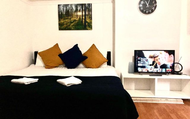 London Stratford 4 Bedrooms Apartment