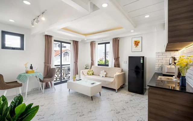 Royal Hotel Near Secc