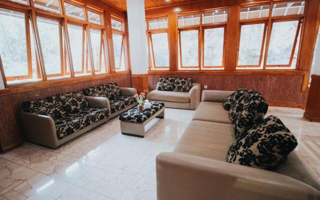 OYO 1209 Tirtasari Nice Guesthouse