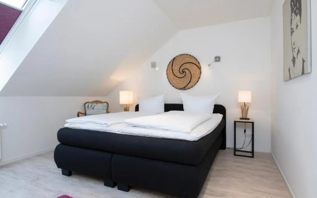 Badeweg 7 Audrey Hepburn