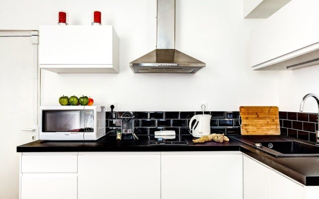 Adorable Nid Parisien