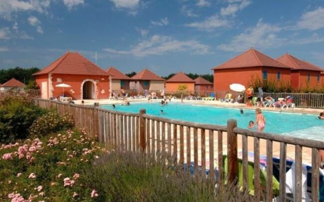 Cosy Apartment in Prayssac with Swimming Pool