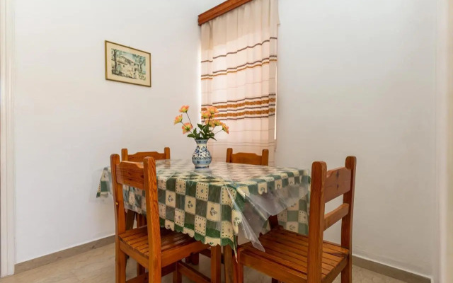 Alexandros Studios And Apartments